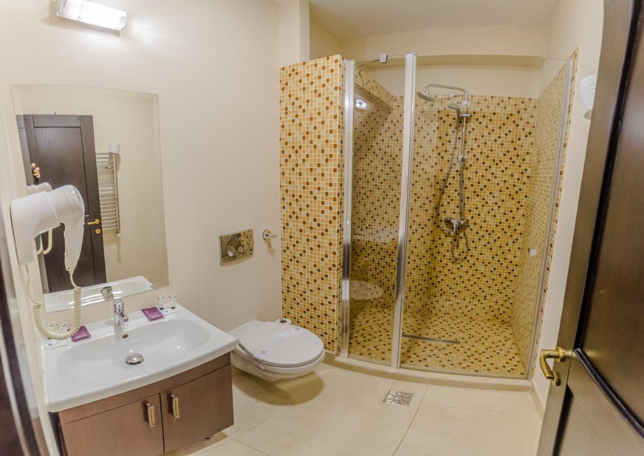 Fălticeni Hostel Parc מראה חיצוני תמונה